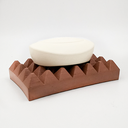 Soap dish Loupia Rue de la Mairie terracotta color, rectangle base and triangular prisme to drain water, handmade in Berlin with porcelain clay.