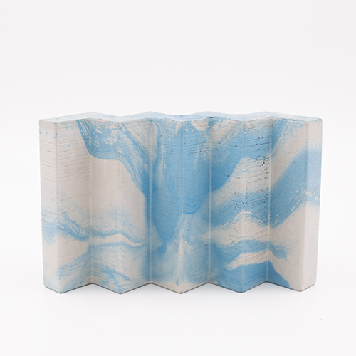 Soapdish TOULOUSE Rue Antoine Deville marble white and light blue color chevron shape porcelain clay handmade in Berlin.