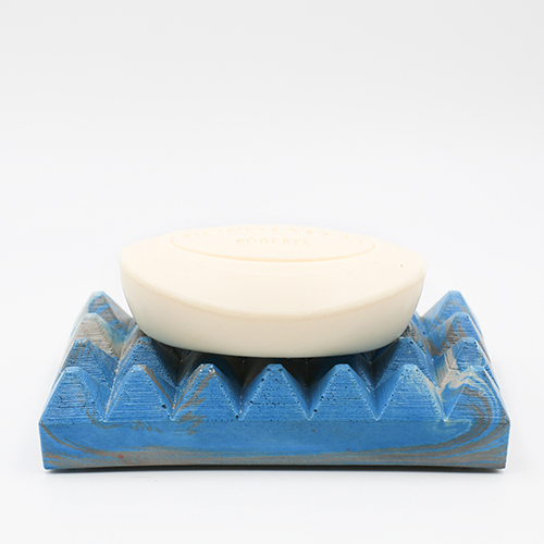 Soap dish Loupia Rue du Château d’Eau marble blue, grey and white color, rectangle base and triangular prisme to drain water, handmade in Berlin with porcelain clay.
