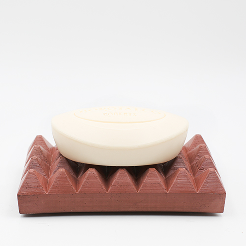 Soap dish Loupia Rue de la Mairie terracotta color, rectangle base and triangular prisme to drain water, handmade in Berlin with porcelain clay.